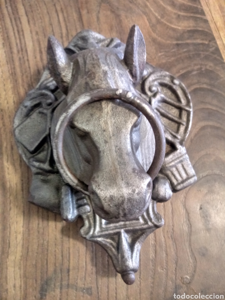 Antig&uuml;edades: Cabeza de caballo de hierro fundido - Foto 6