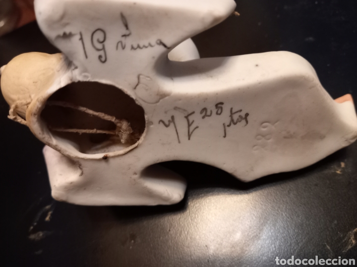 Antig&uuml;edades: Benditera biscuit firmada en la base - Foto 5