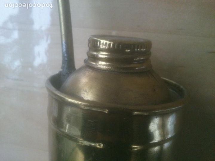 Antig&uuml;edades: ANTIGUO BOTE DOSIFICADOR EN BRONCE - Foto 3