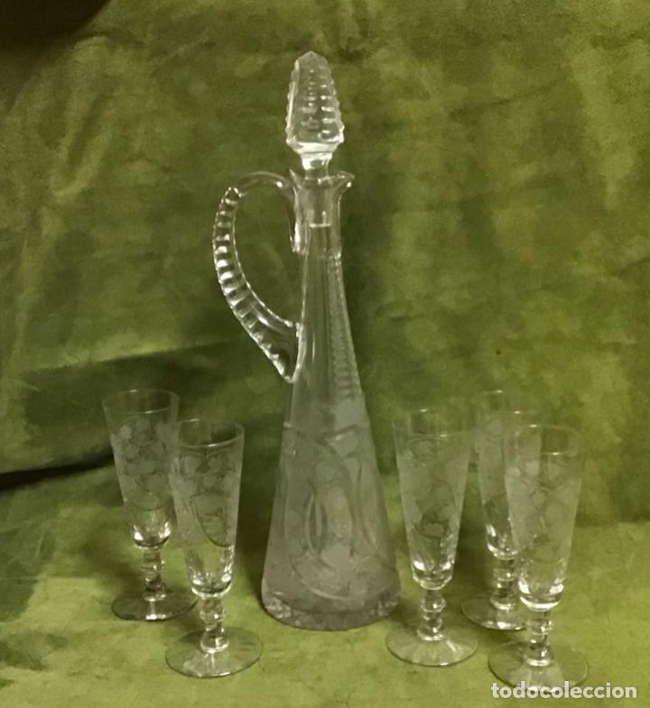 Antig&uuml;edades: LICORERA Y COPAS DE CRISTAL TALLADO - Foto 1