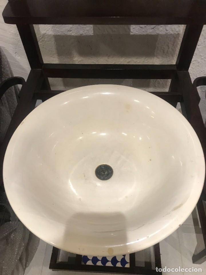 Antig&uuml;edades: ANTIGUO LAVABO EN MADERA CON ESPEJO - Foto 3