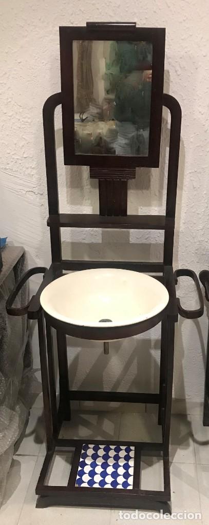 Antig&uuml;edades: ANTIGUO LAVABO EN MADERA CON ESPEJO - Foto 1