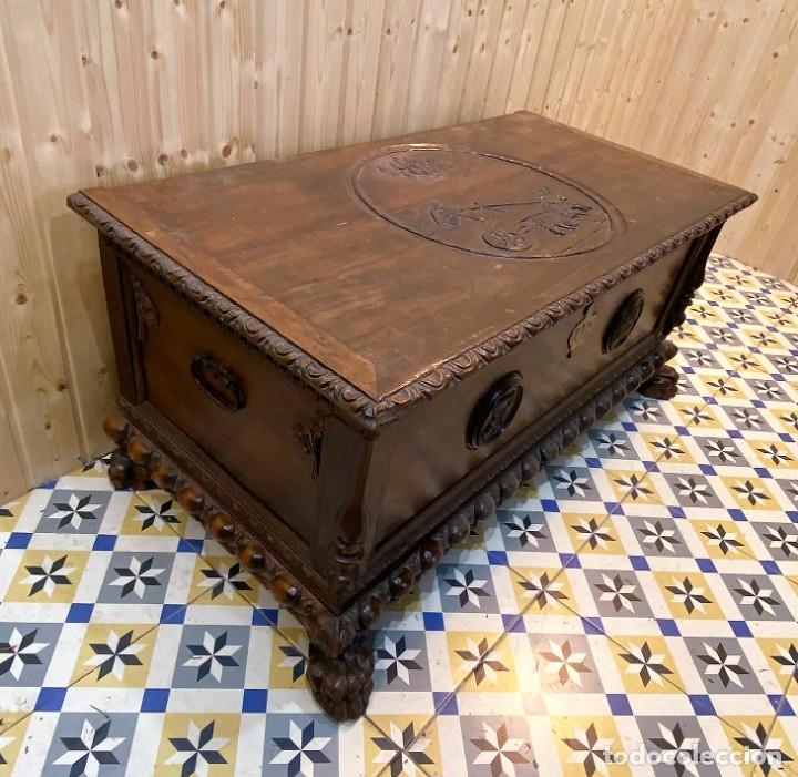 Antig&uuml;edades: ARCON DE NOGAL TALLADO S.XIX - Foto 4
