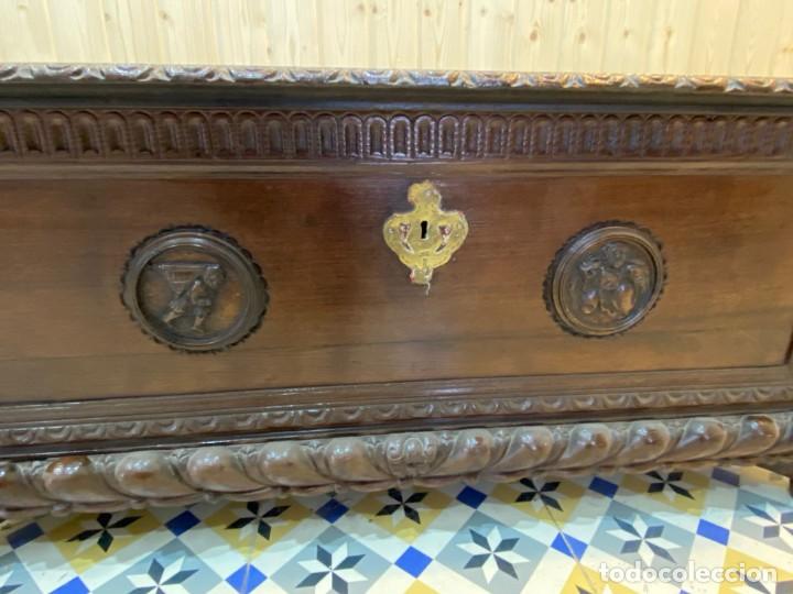 Antig&uuml;edades: ARCON DE NOGAL TALLADO S.XIX - Foto 5