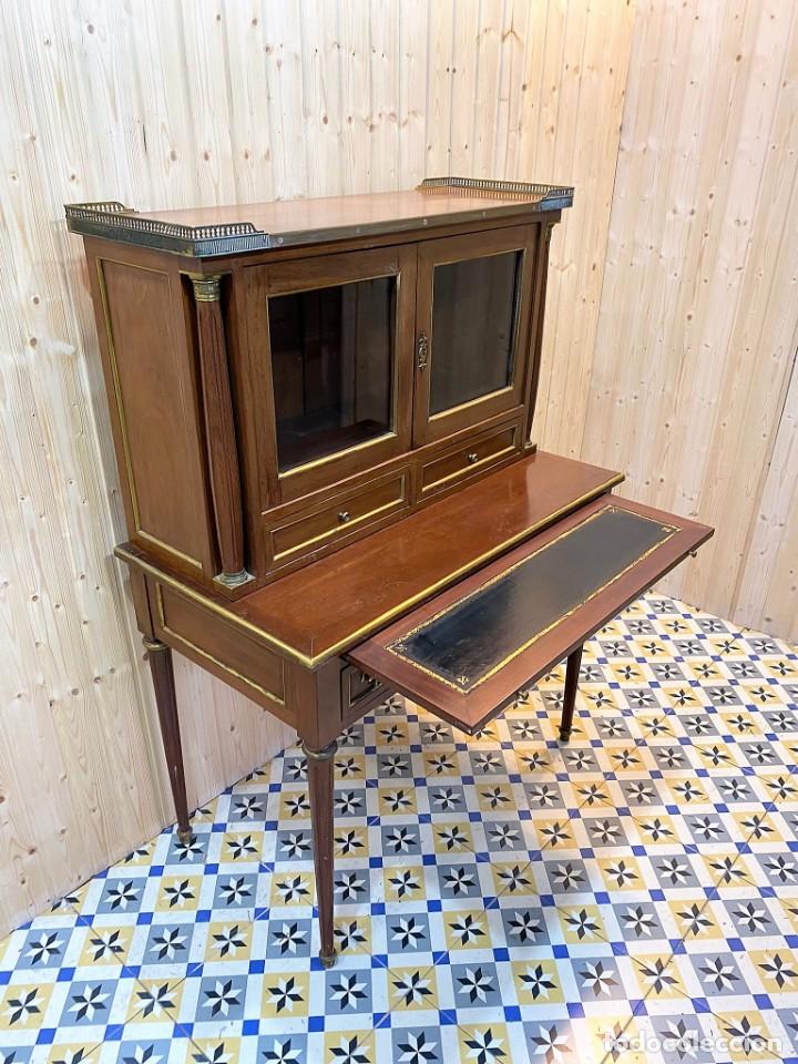 Antig&uuml;edades: ANTIGUO ESCRITORIO CON ALTILLO - Foto 1