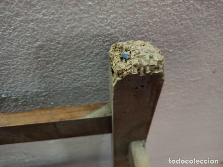 Antig&uuml;edades: Antigua silla de madera tallada - Foto 9