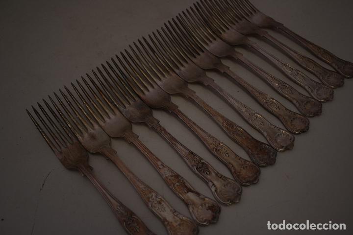 Antig&uuml;edades: 12 tenedores con plata e.p.n.s. - Foto 4