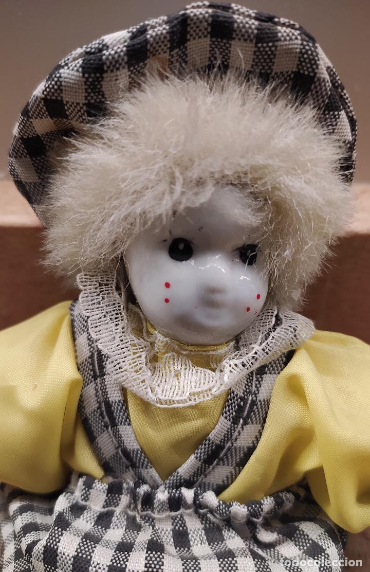 Antig&uuml;edades: MU&Ntilde;ECA DE TRAPO COMPACTO Y PORCELANA - Foto 3