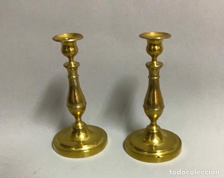 Antig&uuml;edades: ANTIGUOS CANDELEROS DE BRONCE - Foto 2