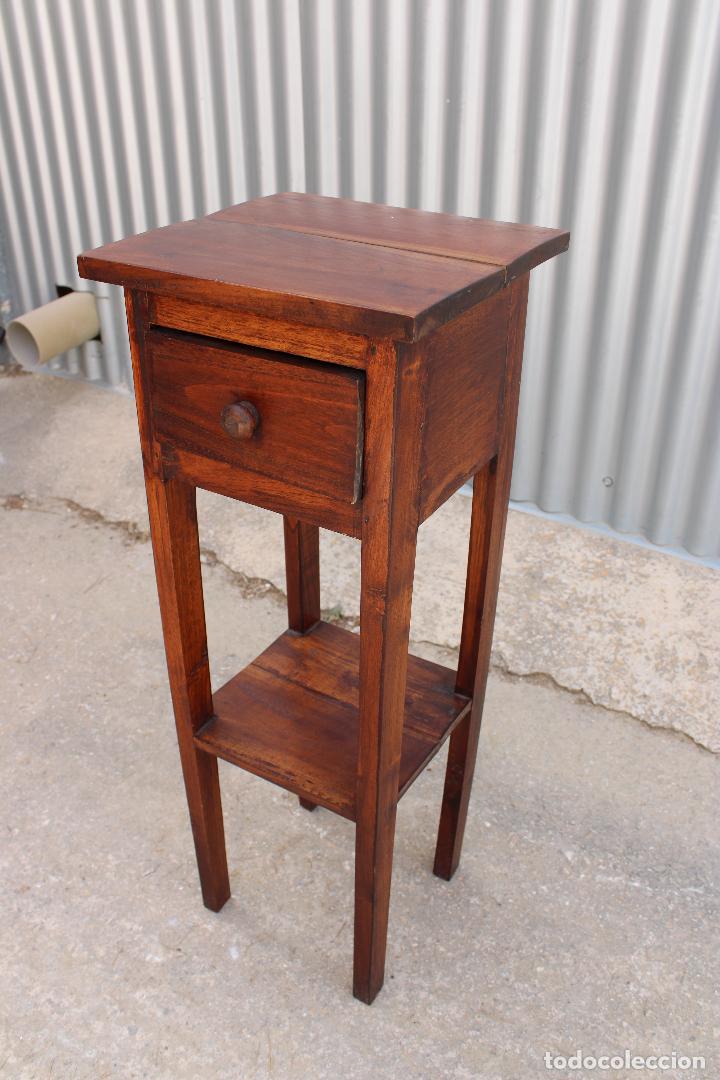 Antig&uuml;edades: mesa auxiliar de madera tropical - Foto 5