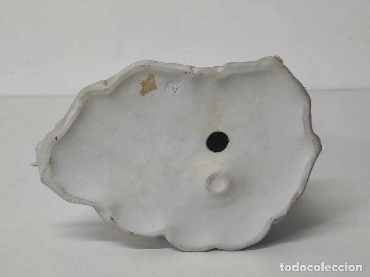 Antigüedades: Figura - Porcelana Biscuit - Marca Lladro - Grupo Romántico - Escultor Salvador Furió - Año 1970 - Foto 13 - 302830133