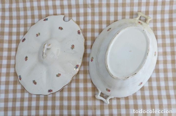 Antig&uuml;edades: Sopera de porcelana - Foto 4