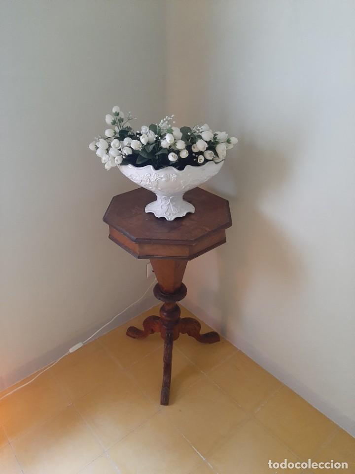 Antigüedades: Centro de mesa florero porcelana - Foto 3 - 302962283
