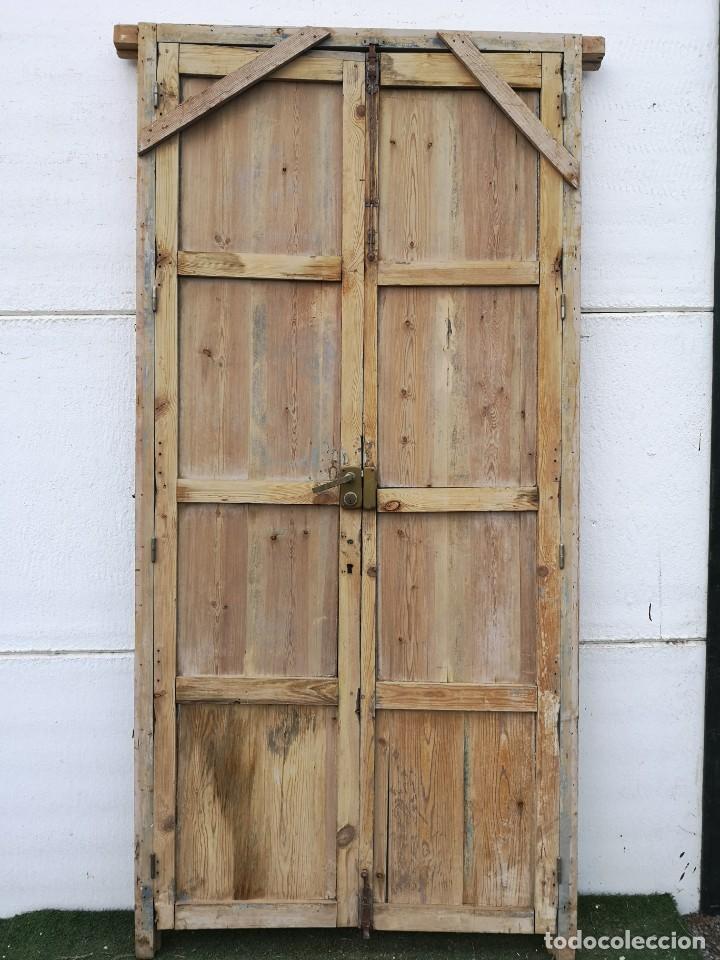 Antig&uuml;edades: Puerta antigua de interior de doble hoja - Foto 2