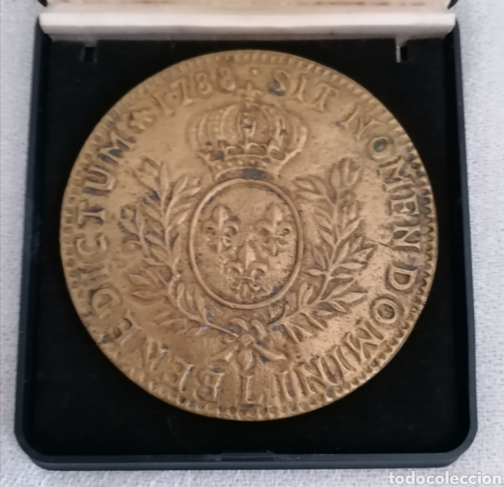 Antig&uuml;edades: Medall&oacute;n Bendici&oacute;n Papal Bronce. - Foto 7
