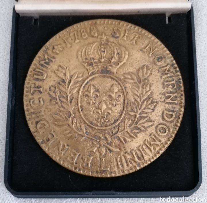 Antig&uuml;edades: Medall&oacute;n Bendici&oacute;n Papal Bronce. - Foto 8