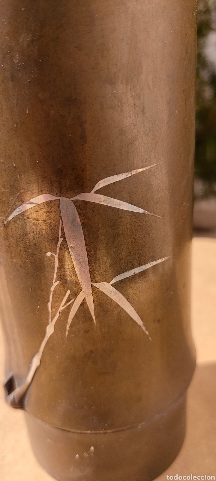 Antig&uuml;edades: jarr&oacute;n japon&eacute;s de bronce forma de bamb&uacute; incrustado con plats - Foto 2