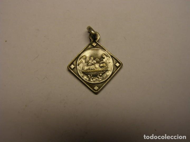 Antig&uuml;edades: Antigua medalla religiosa . - Foto 1