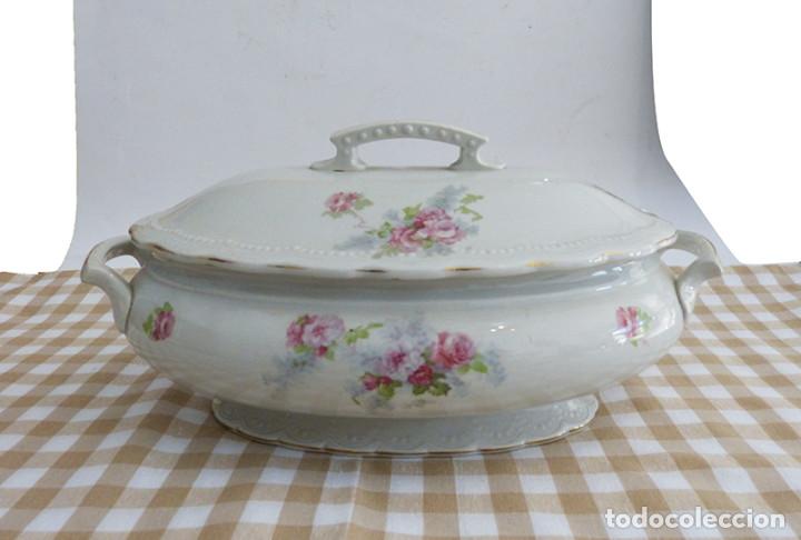 Antig&uuml;edades: Sopera de porcelana de la marca IT de Santander - Foto 1