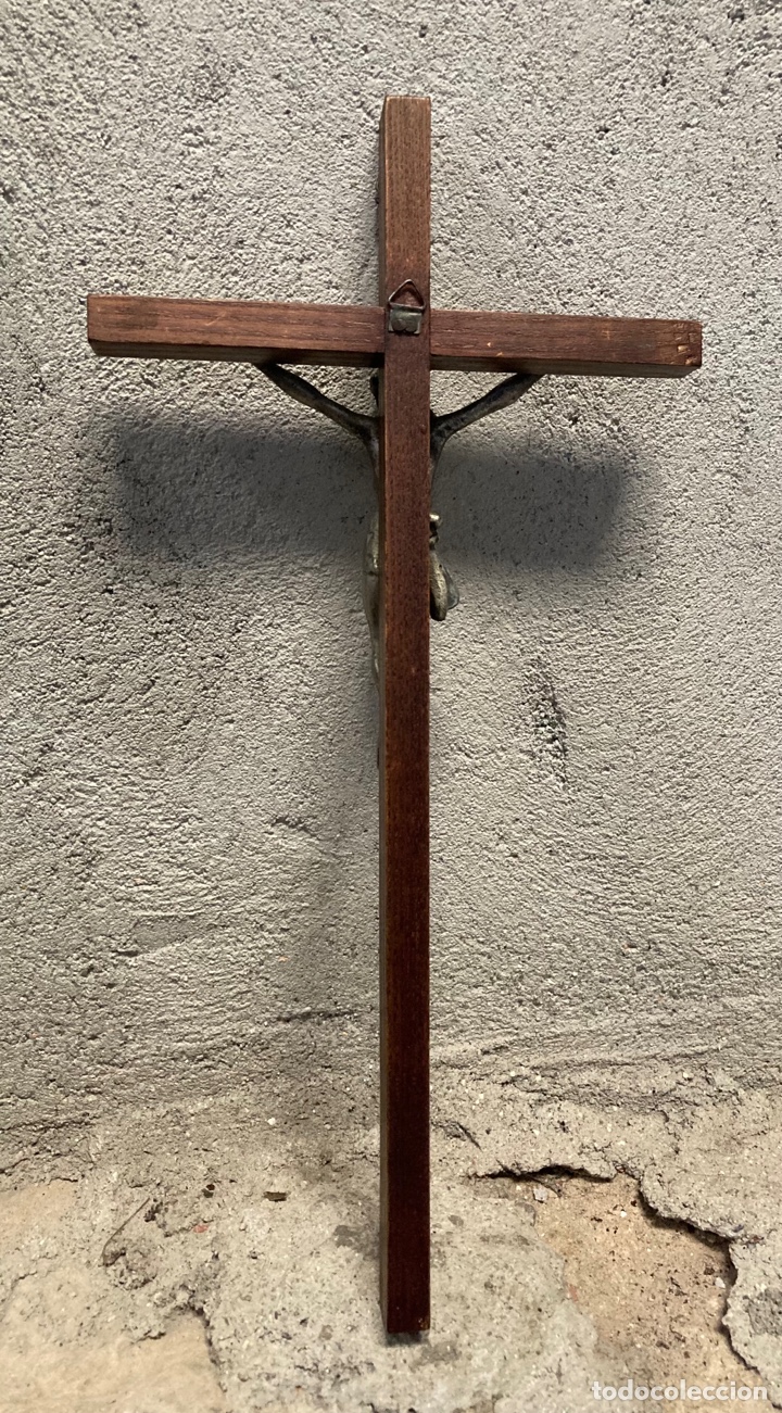 Antig&uuml;edades: Crucifijo de pared en madera - Foto 4