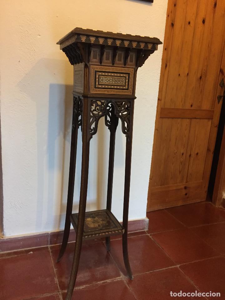 Antig&uuml;edades: pedestal, mesilla, taracena - Foto 1