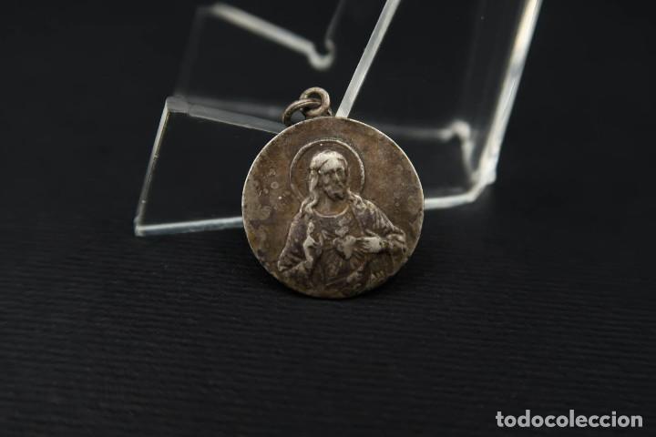 Antig&uuml;edades: Antigua Medalla Religiosa de Plata - Foto 1