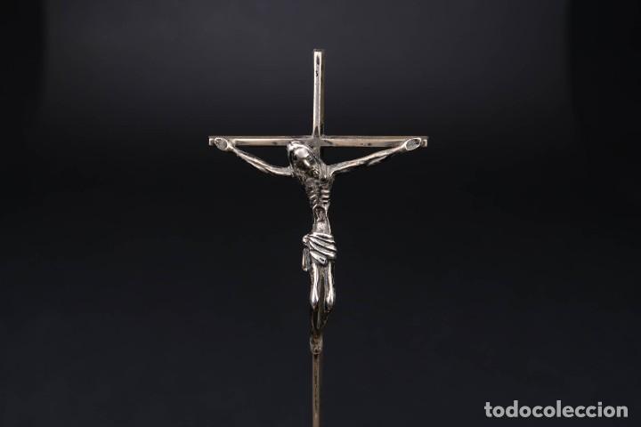 Antig&uuml;edades: Antiguo Crucifijo de Plata - Foto 2