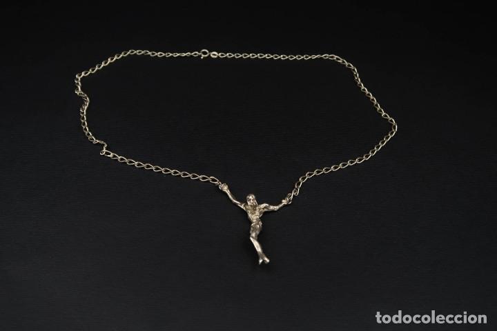 Antig&uuml;edades: Antiguo Cristo de Plata con cadena - Foto 3