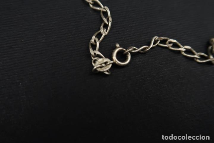 Antig&uuml;edades: Antiguo Cristo de Plata con cadena - Foto 4