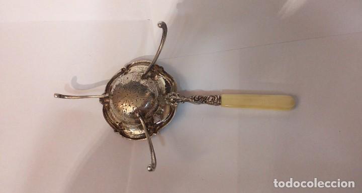 Antig&uuml;edades: Colador para el T&eacute; en Plata francesa - Foto 2