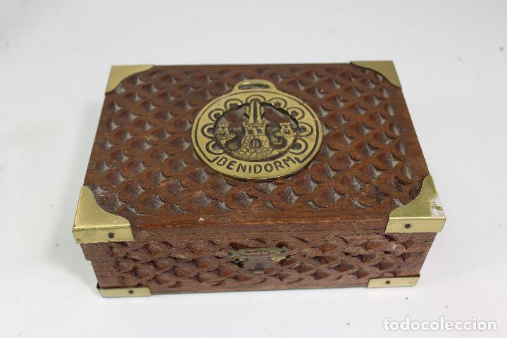 Antig&uuml;edades: caja de madera benidorm - Foto 1