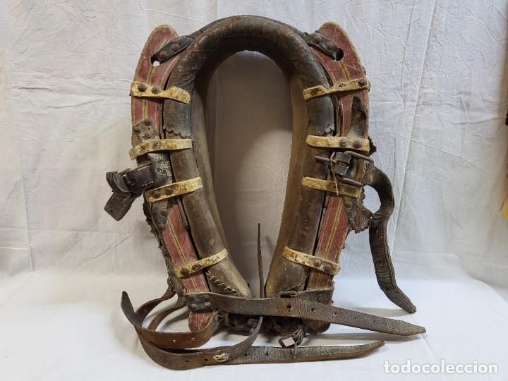 Antig&uuml;edades: ANTIGUO COLLARON DE TIRO PARA ANIMALES - Foto 1