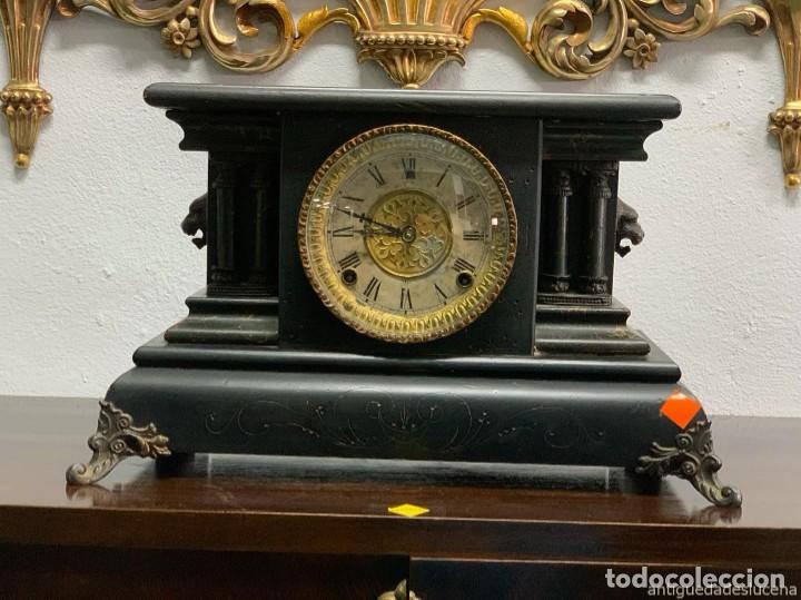Antiques: Reloj de mesa fechado en 1906 USA