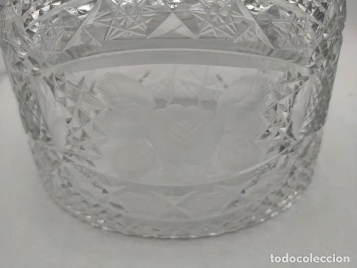 Antigüedades: Quesera española en cristal tallado y plata, de mediados del siglo XX. Plata punzonada. - Foto 7 - 303539613