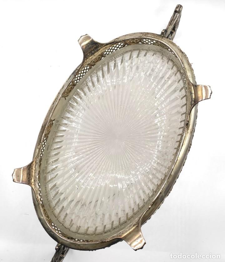 Antigüedades: Centro de mesa ovalado en cristal tallado y plata, del siglo XX. Plata punzonada. - Foto 10 - 303567588