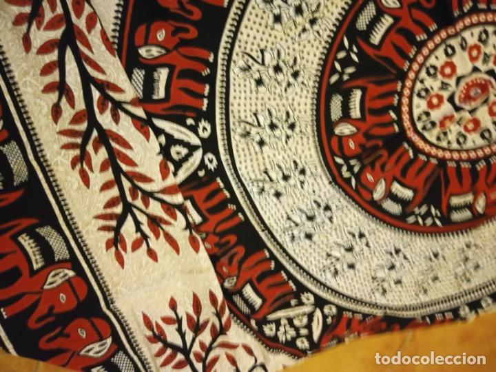 Antig&uuml;edades: Colcha oriental. de elefantes - Foto 13