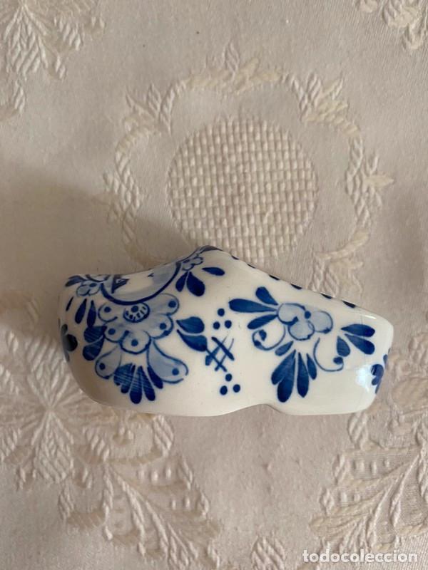 Antigüedades: ¡SOLO RECOGIDA MADRID! Pequeño zueco de cerámica de Delft con número de serie - Espectacular estado - Foto 6 - 303632898