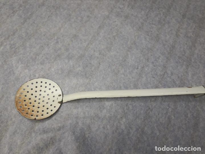 Antig&uuml;edades: ESPUMADERA PORCELANA - Foto 3