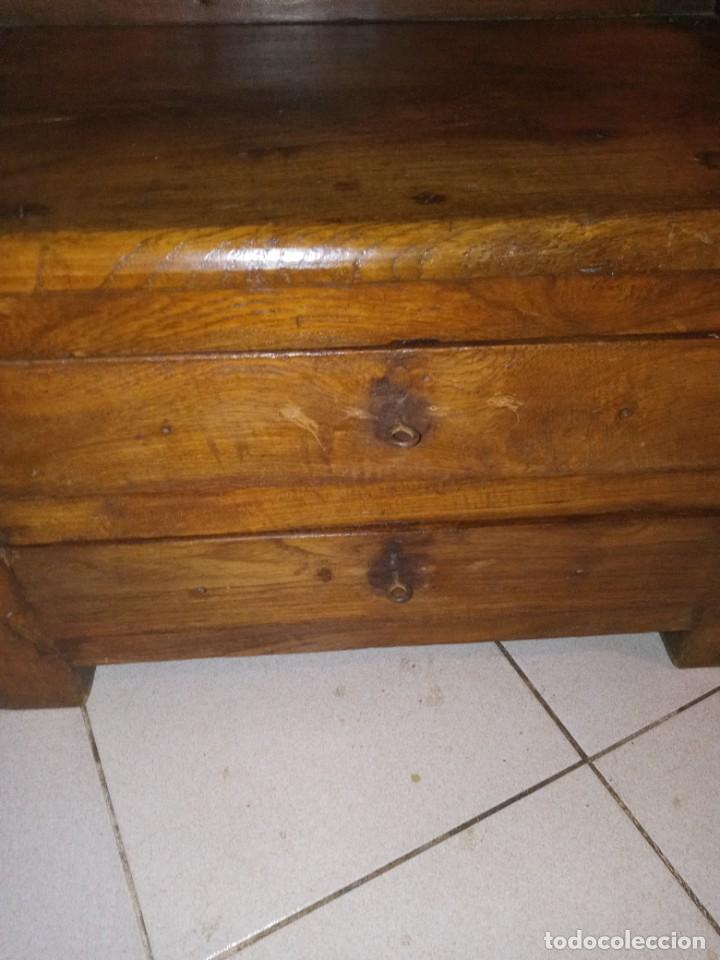 Antig&uuml;edades: MESITA BAJA DE ROBLE. - Foto 1