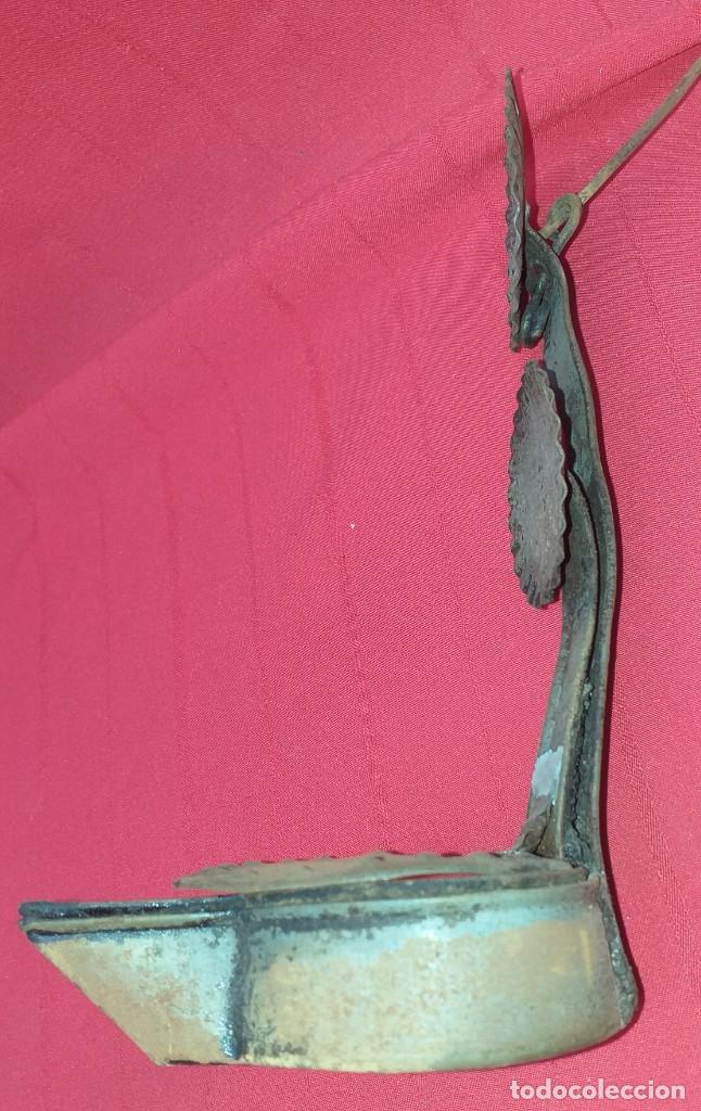 Antig&uuml;edades: CANDIL DOBLE DE LATA CON TAPA - Foto 5