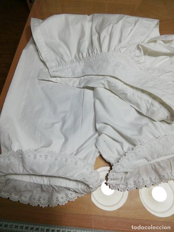 Antig&uuml;edades: * POLOLOS CON BORDADO SUIZO (Rf: 415/d) - Foto 1