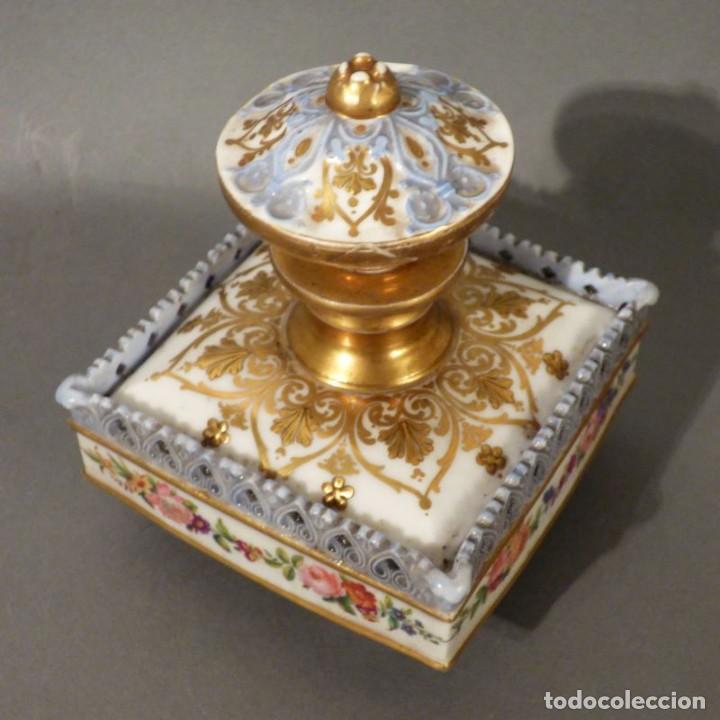 Antigüedades: Frasco de perfume de porcelana pintado a mano. 1850 - 1880 - Foto 2 - 304216568
