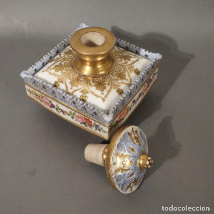 Antigüedades: Frasco de perfume de porcelana pintado a mano. 1850 - 1880 - Foto 3 - 304216568