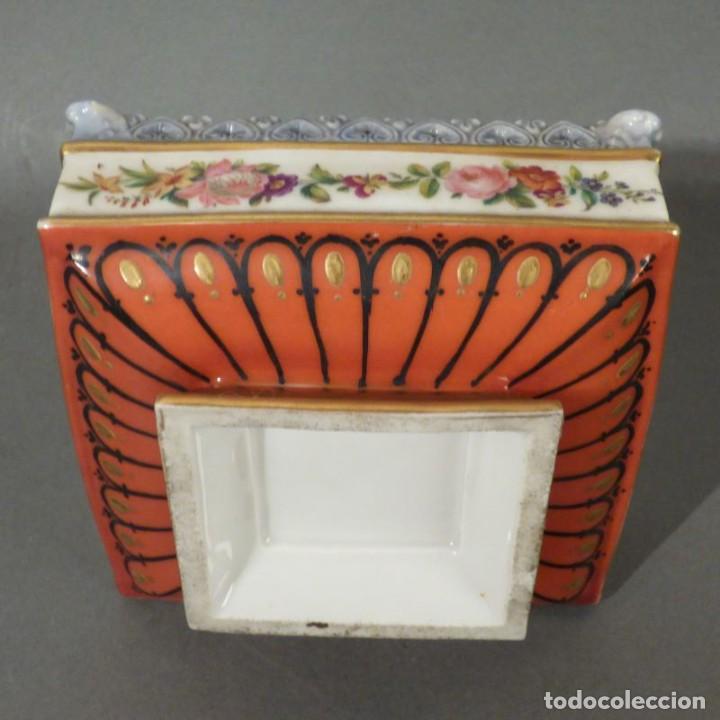 Antigüedades: Frasco de perfume de porcelana pintado a mano. 1850 - 1880 - Foto 6 - 304216568