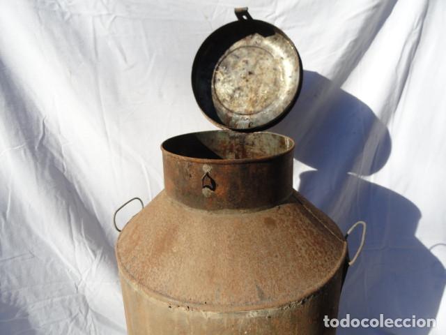 Antig&uuml;edades: ANTIGUO RECIPIENTE DE LAT&Oacute;N PARA L&Iacute;QUIDOS. - Foto 3