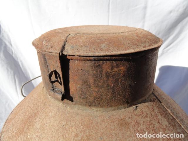Antig&uuml;edades: ANTIGUO RECIPIENTE DE LAT&Oacute;N PARA L&Iacute;QUIDOS. - Foto 4