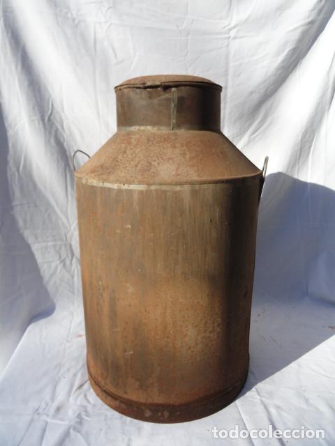 Antig&uuml;edades: ANTIGUO RECIPIENTE DE LAT&Oacute;N PARA L&Iacute;QUIDOS. - Foto 7
