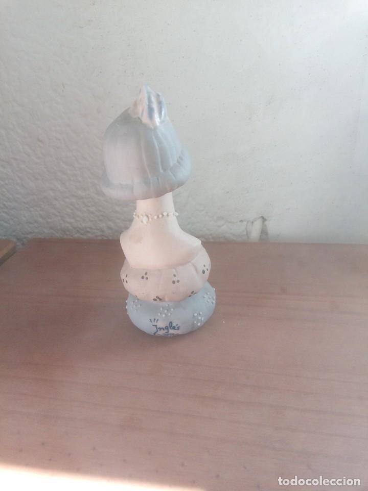 Antig&uuml;edades: Figura de la casa ingl&eacute;s - Foto 2