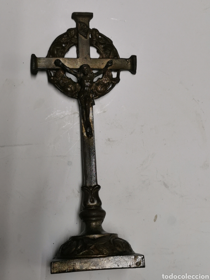 Antig&uuml;edades: Cruz de sobremesa - Foto 1