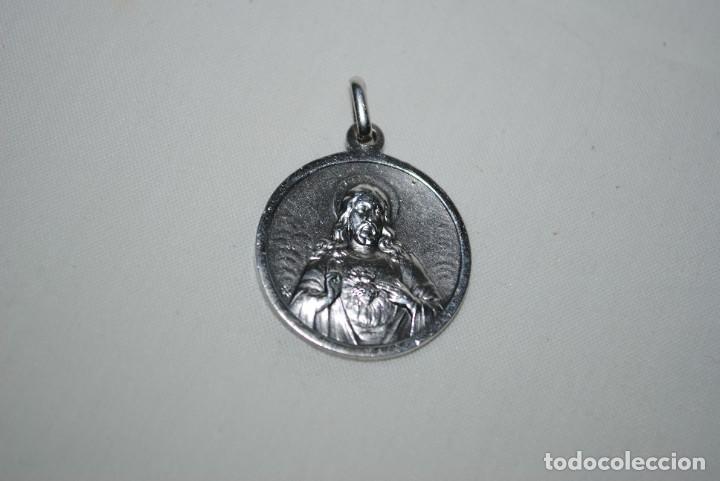 Antig&uuml;edades: N. SE&Ntilde;ORA DEL CARMEN , Y EL CORAZON DE JESUS . - Foto 2